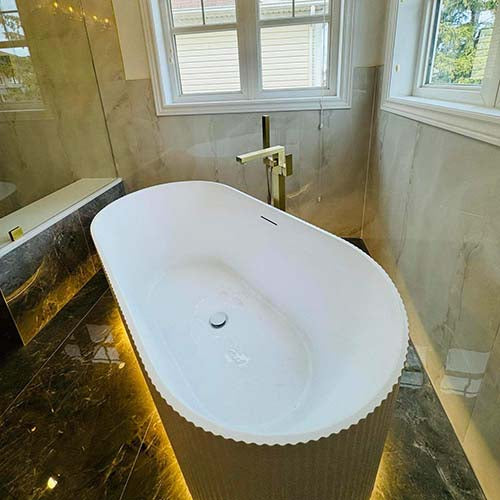 ROMAN Free-standing Bathtub 7681