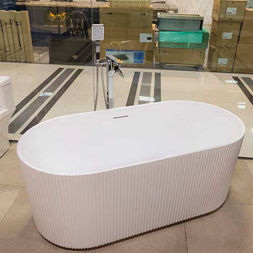 ROMAN Free-standing Bathtub 7681